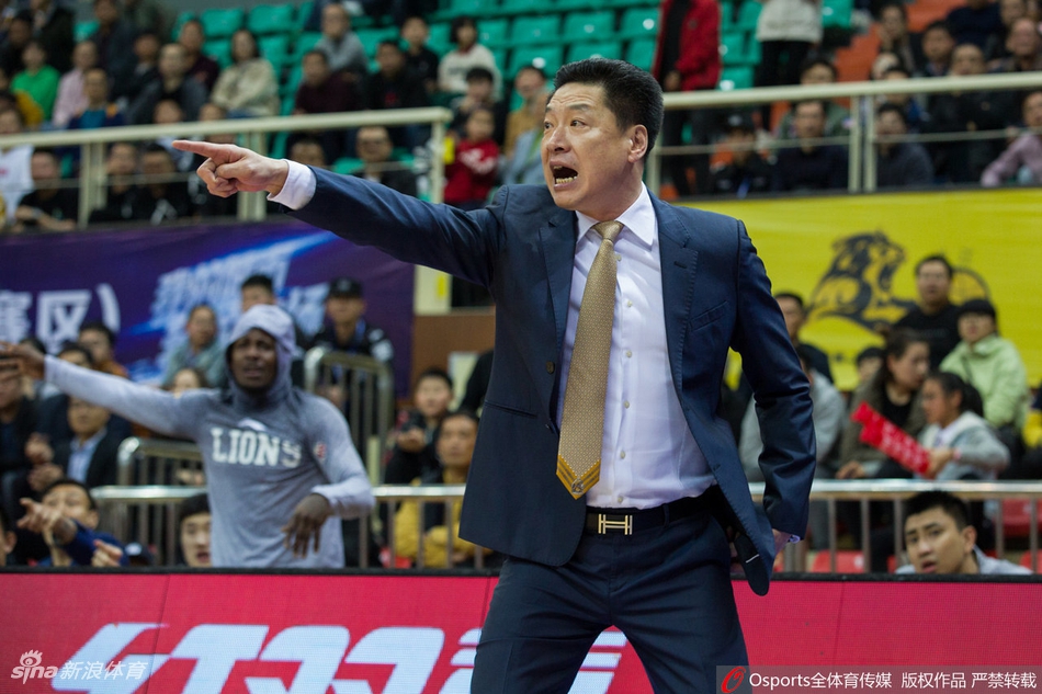 季后赛12进8:广厦117-125浙江