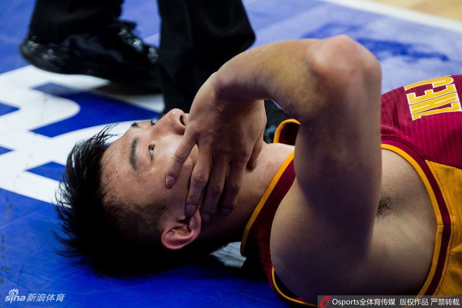 季后赛12进8:广厦117-125浙江