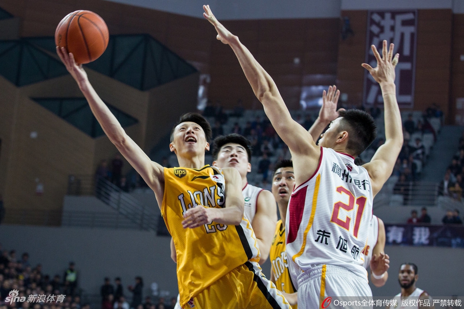 季后赛12进8:浙江vs广厦
