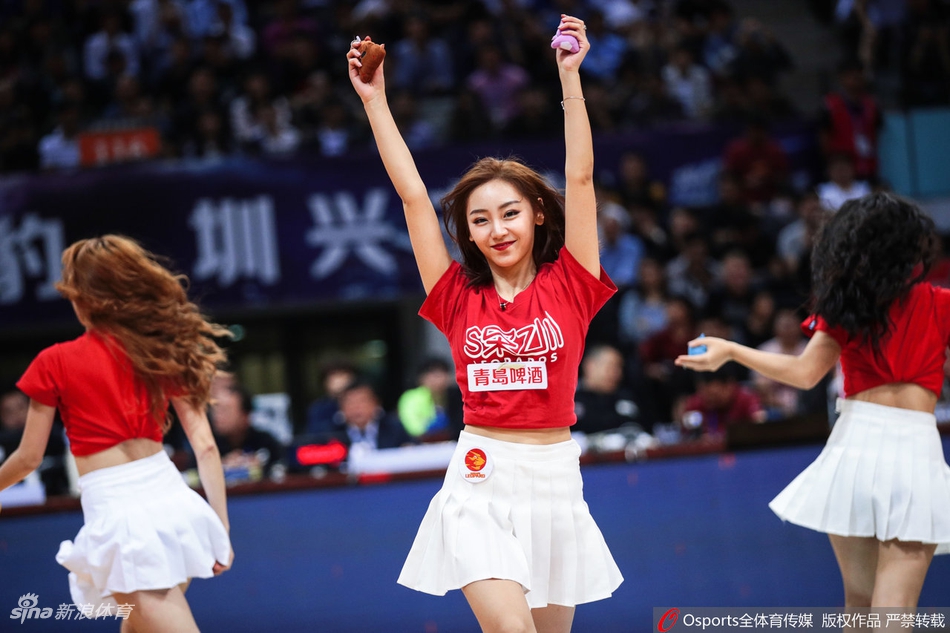 深圳遗憾告别 啦啦队最后一舞激情似火