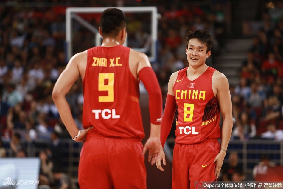 翟晓川与小丁基情满满!不愧是孩儿干爹