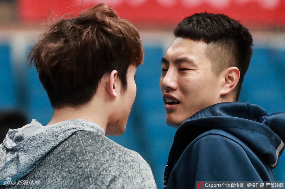 翟晓川与小丁基情满满!不愧是孩儿干爹