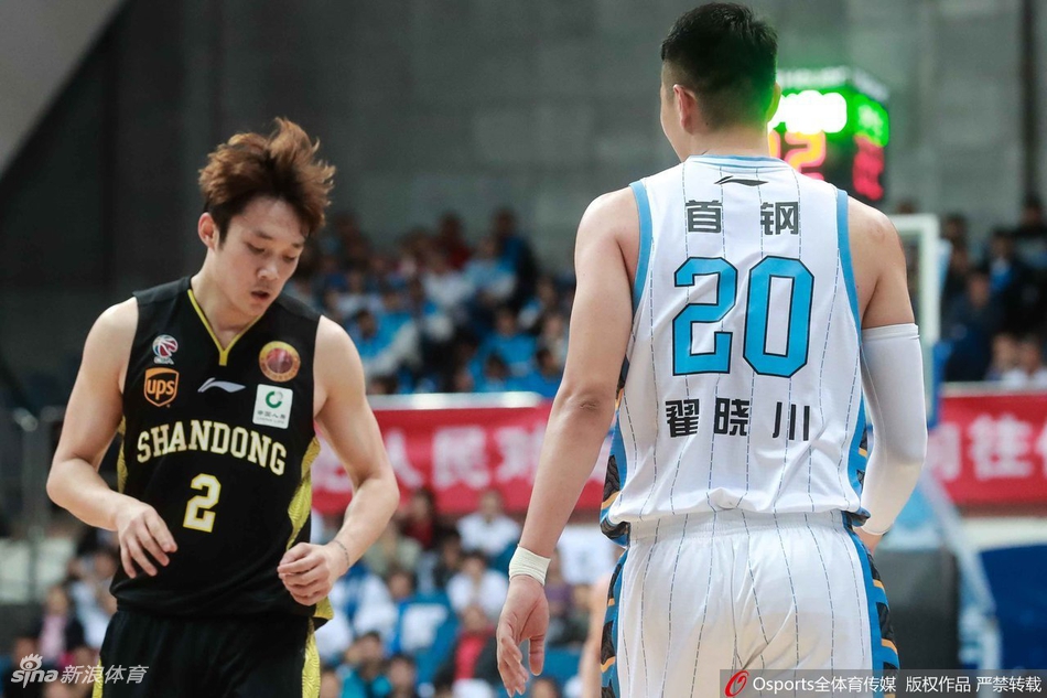 翟晓川与小丁基情满满!不愧是孩儿干爹