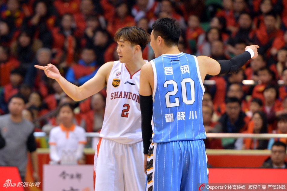 翟晓川与小丁基情满满!不愧是孩儿干爹