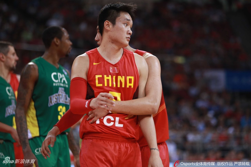 翟晓川与小丁基情满满!不愧是孩儿干爹