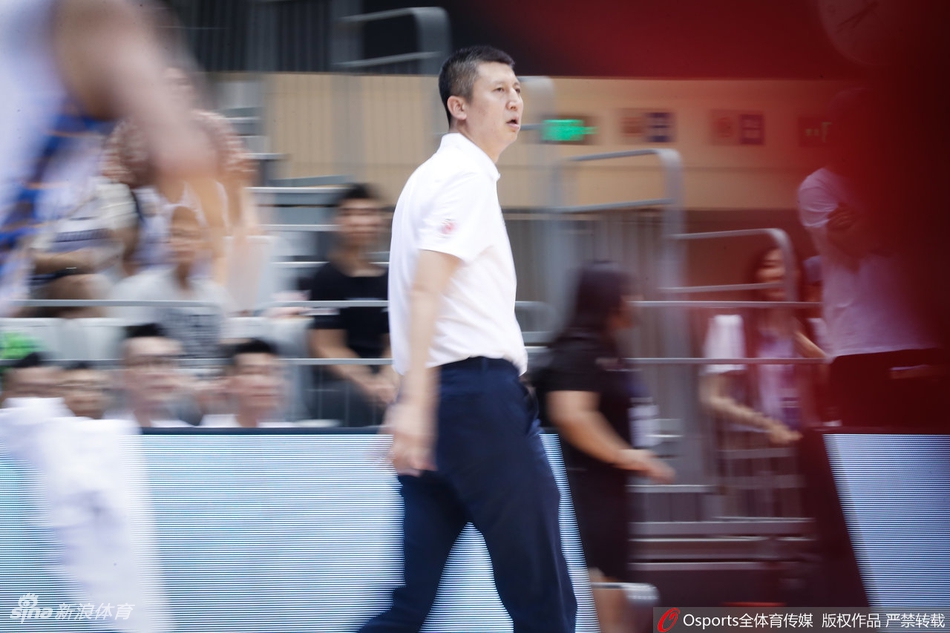 CBA夏联:辽宁86-65北京