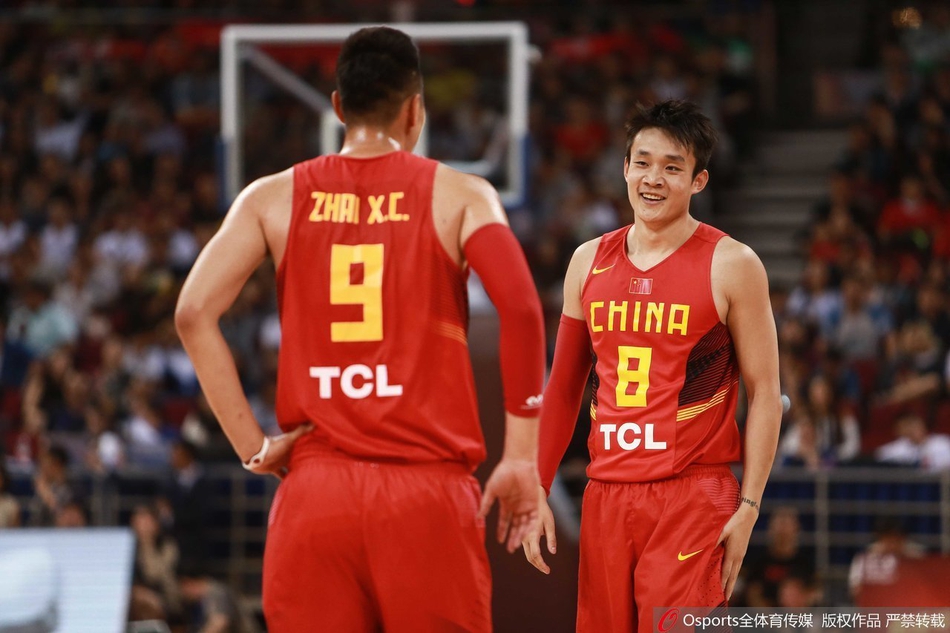 中国篮球另类七夕情人节:晓川小丁深情满满