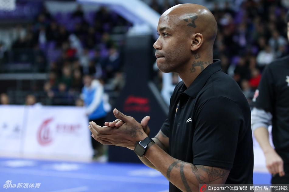 季前赛-状元16分7板北控胜广厦