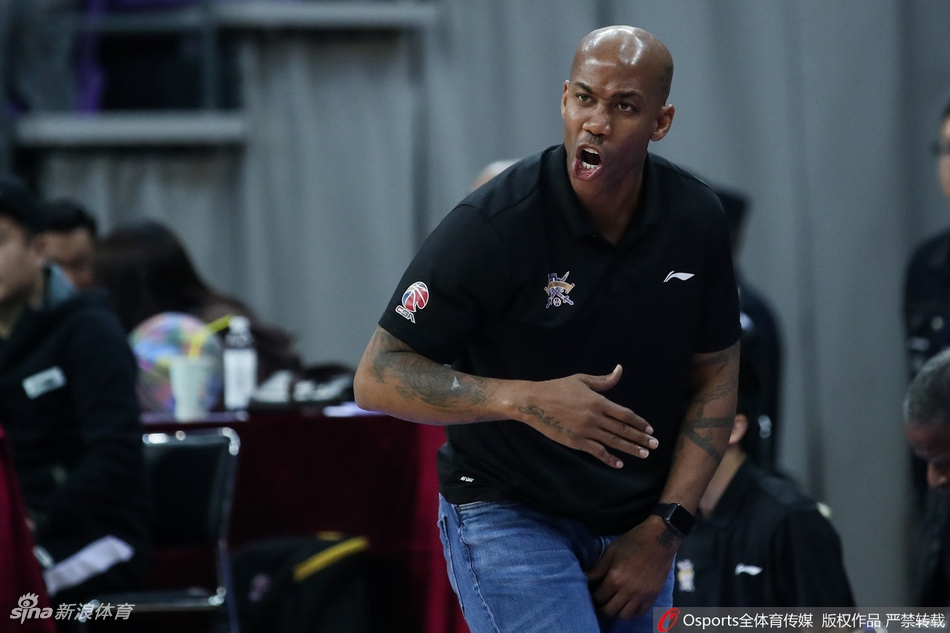 季前赛-林书豪缺阵北京胜北控