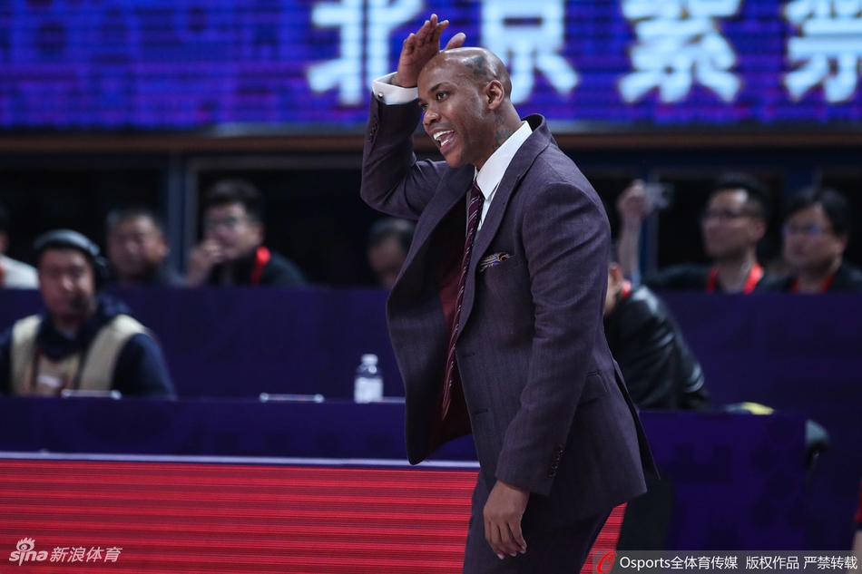 CBA第1轮:北控108-103深圳