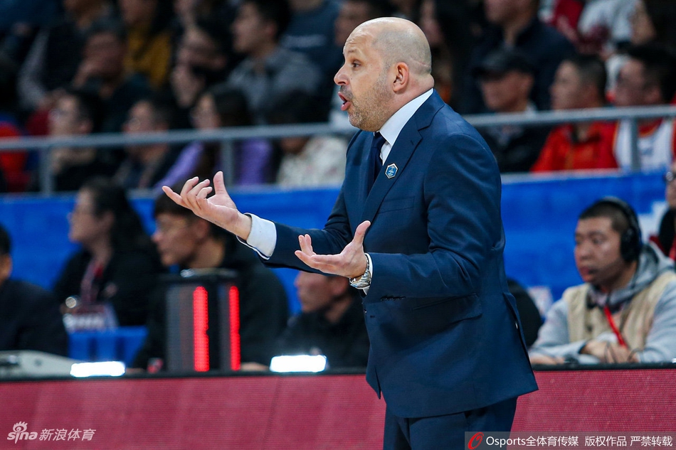 CBA第3轮:北京94-88上海