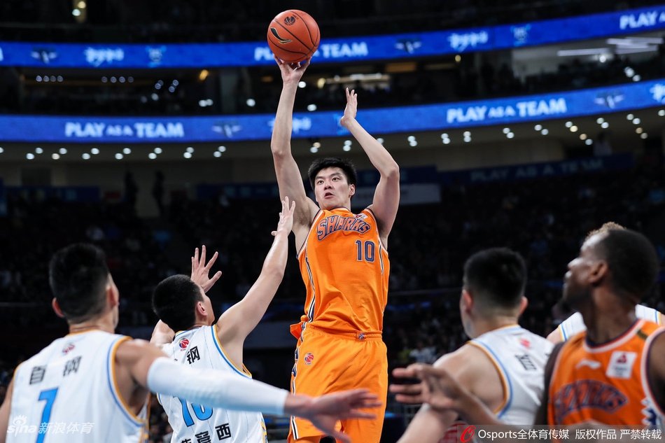 CBA第3轮:北京94-88上海