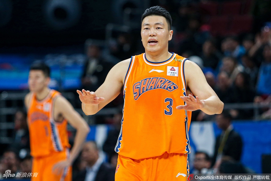 CBA第3轮:北京94-88上海