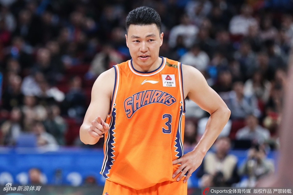 CBA第3轮:北京94-88上海