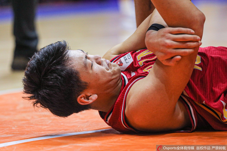 CBA第5轮:新疆112-107吉林