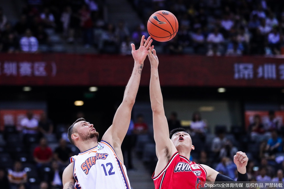 CBA第6轮:深圳VS上海