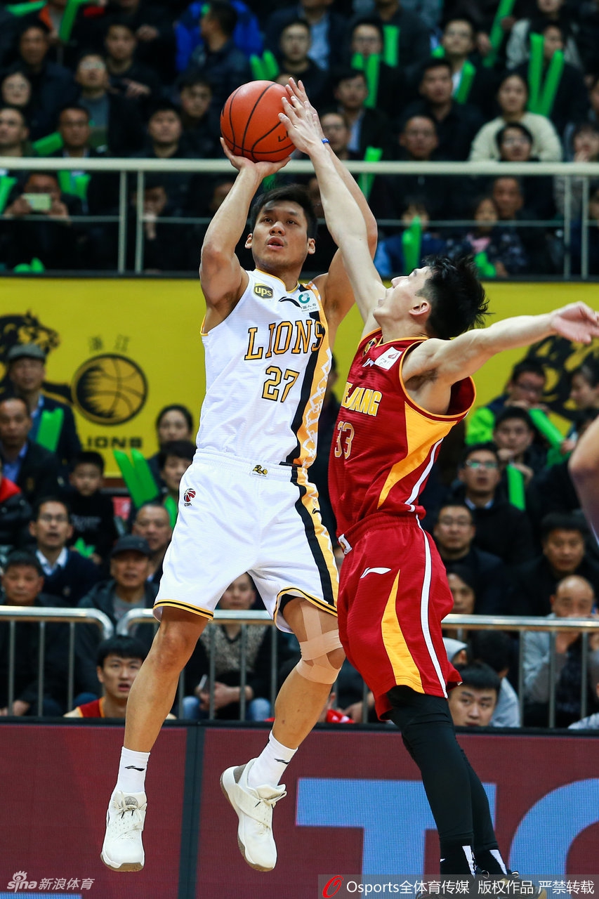 季后赛12进8：广厦103-90浙江