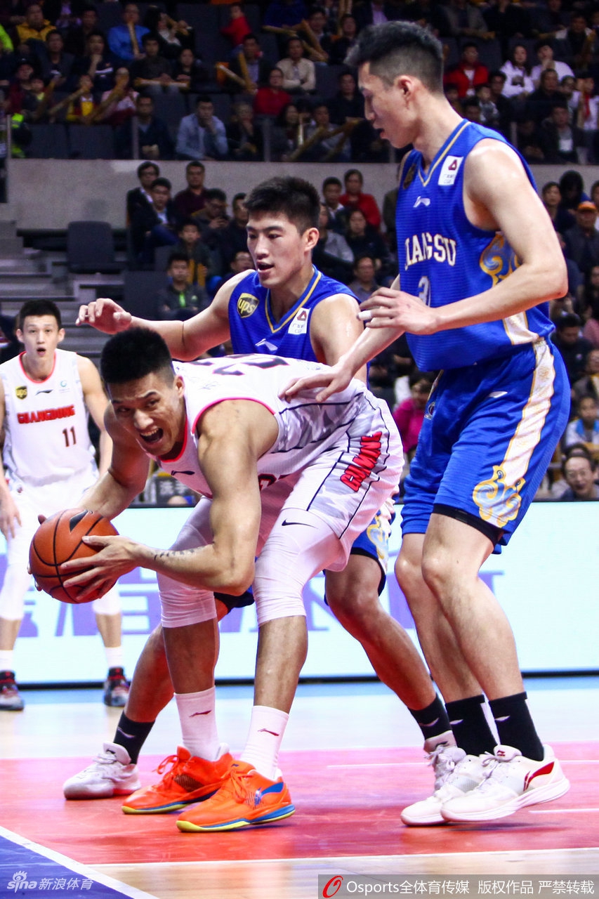 四分之一决赛：广东137-108肯帝亚