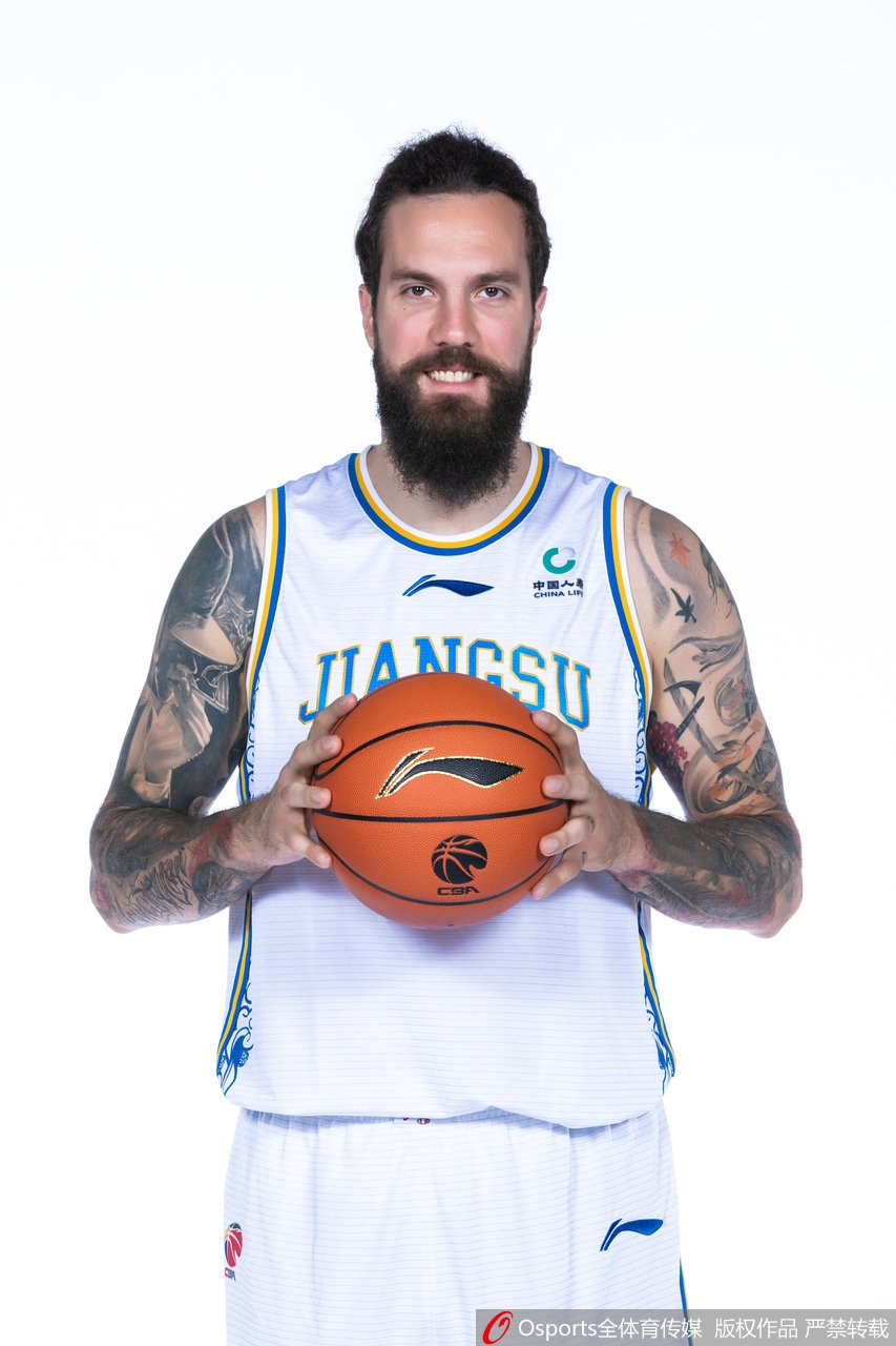 肯帝亚新赛季官方写真出炉