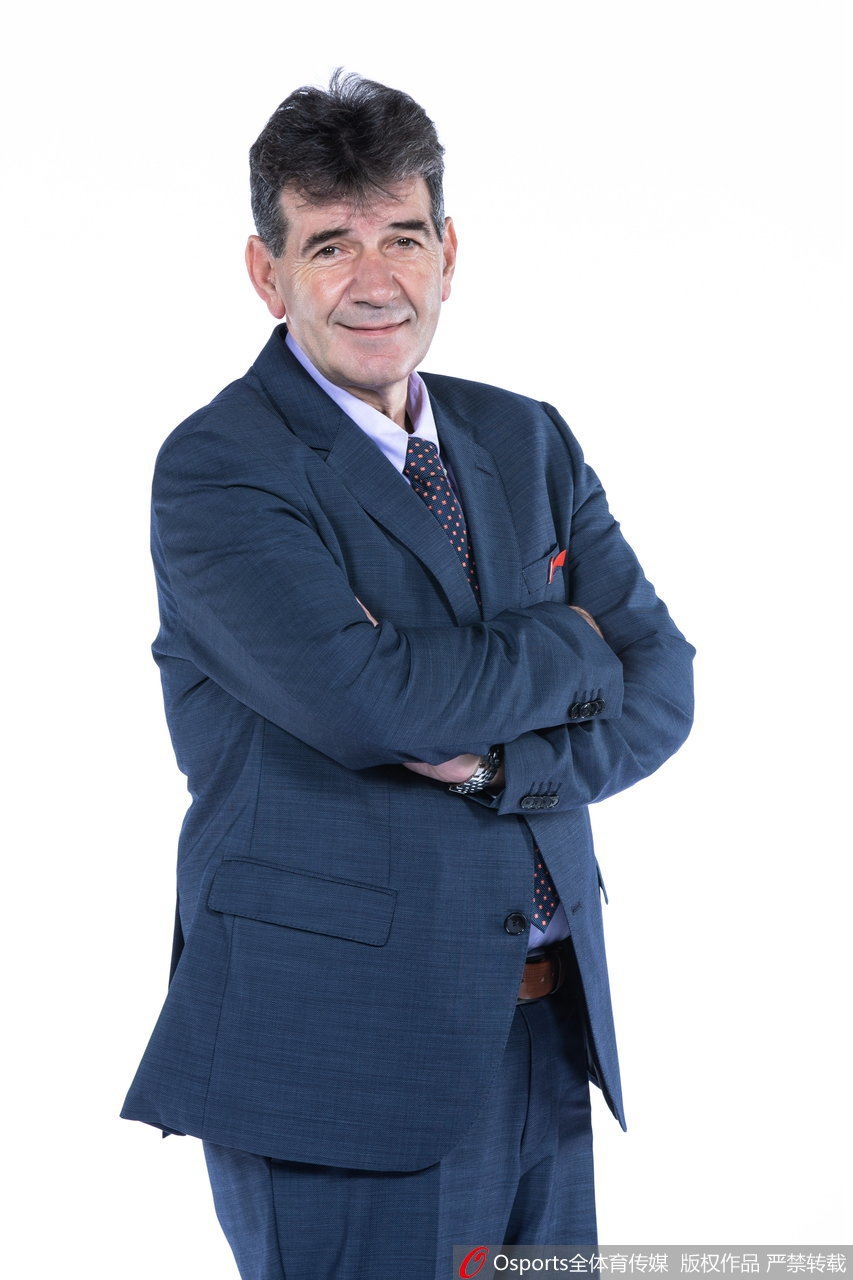 肯帝亚新赛季官方写真出炉