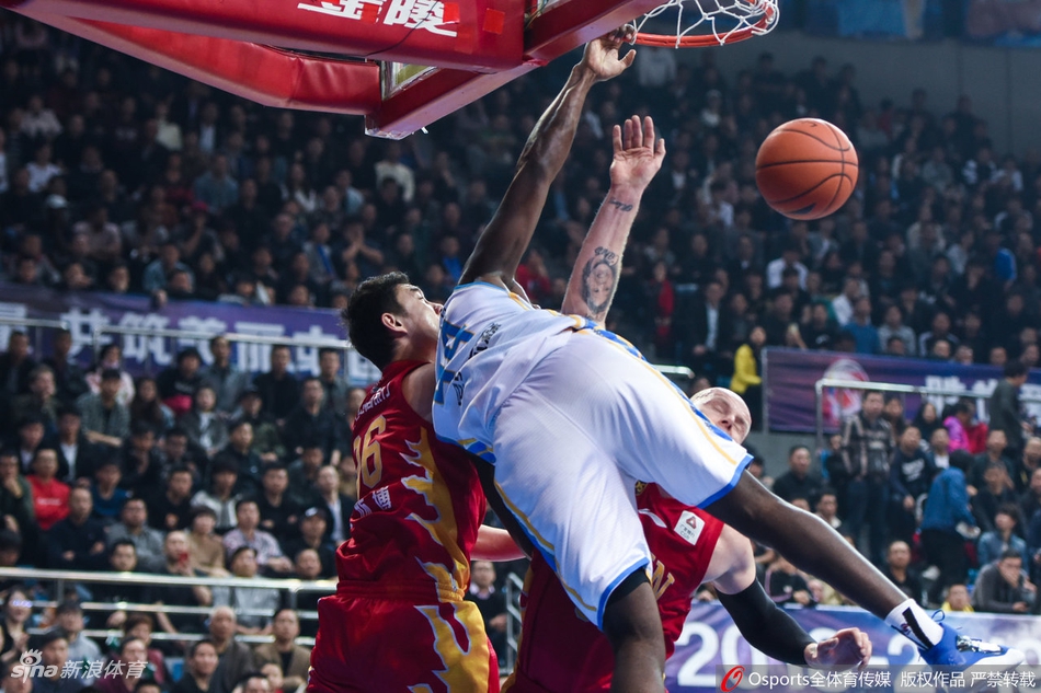 季后赛12进8:福建111-105吉林