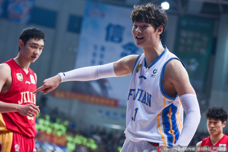 季后赛12进8:福建111-105吉林