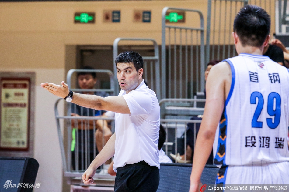 CBA夏联:辽宁86-65北京