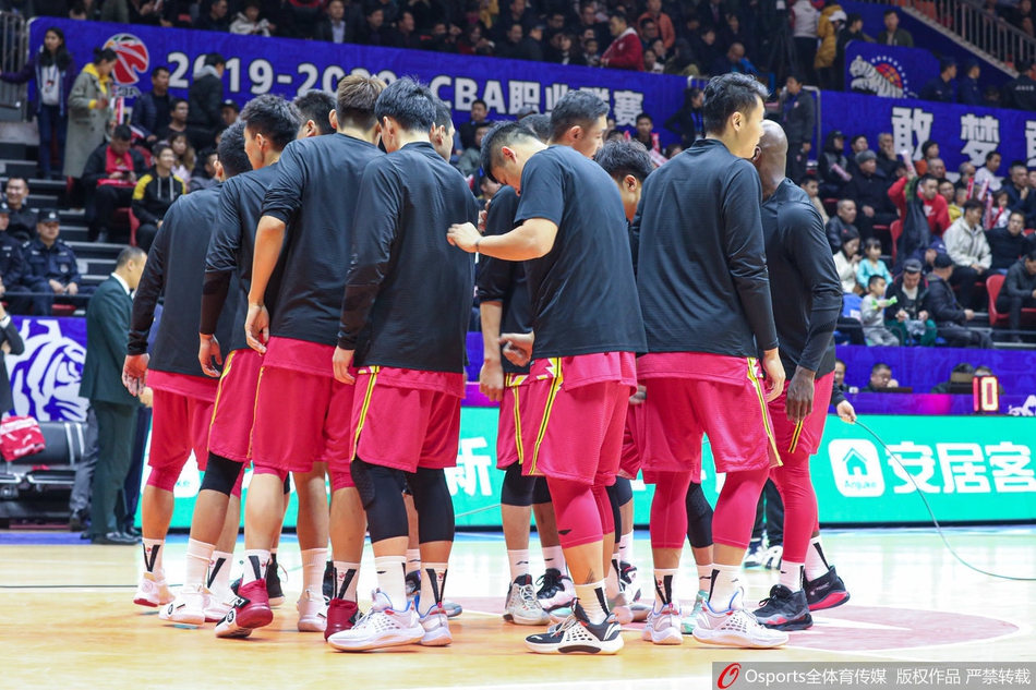 CBA第5轮:新疆112-107吉林