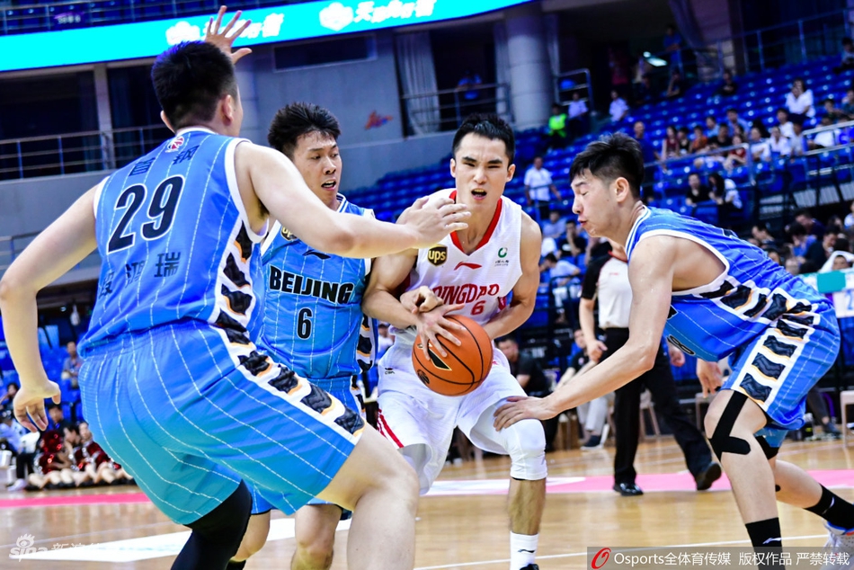 CBA夏联：青岛72-57北京