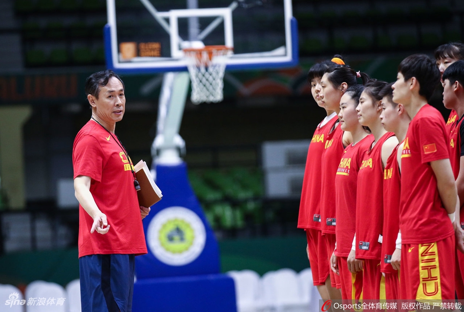 亚洲杯在即中国女篮积极备战