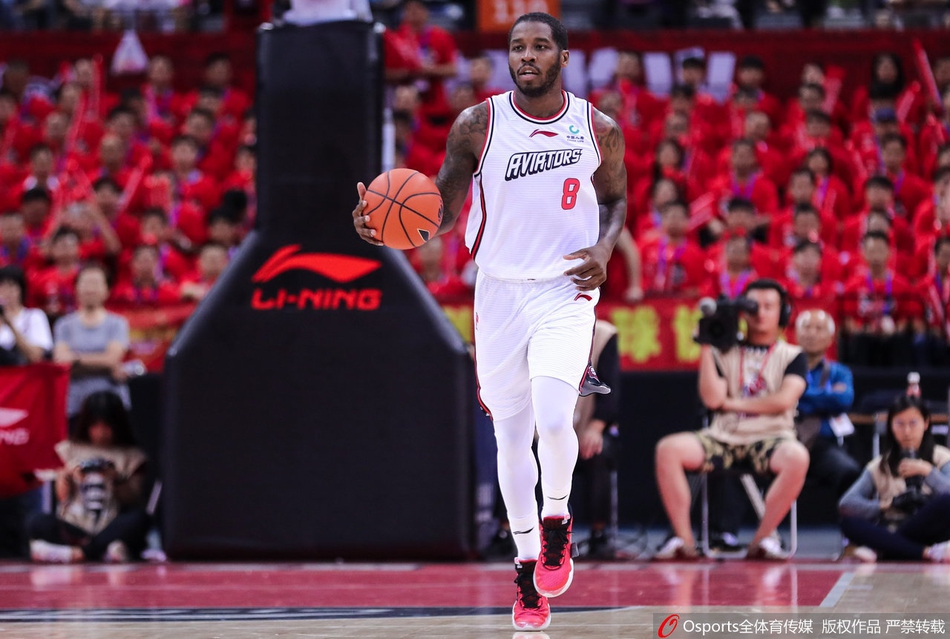 CBA第5轮:深圳109-104北京