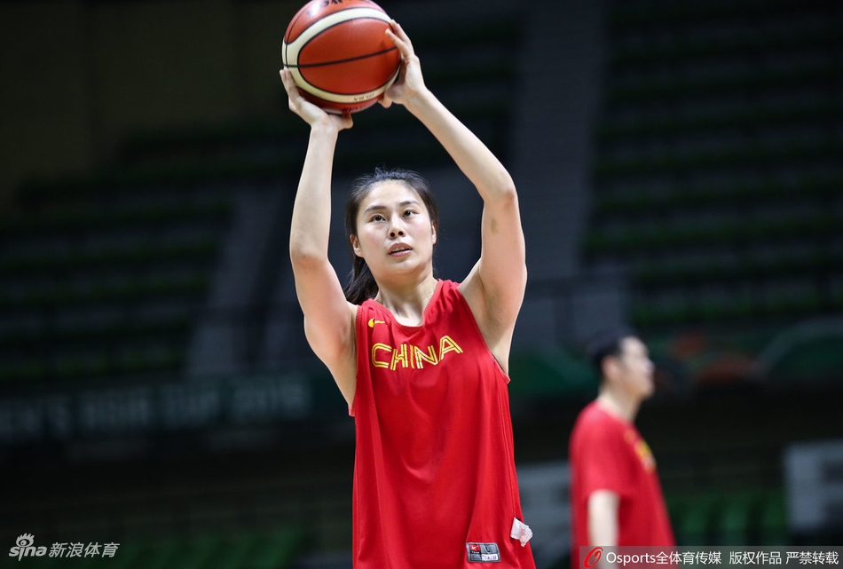 亚洲杯在即中国女篮积极备战