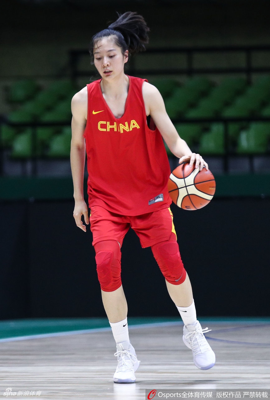 亚洲杯在即中国女篮积极备战