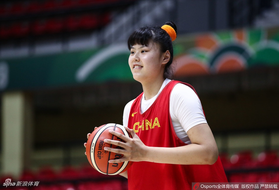 亚洲杯在即中国女篮积极备战