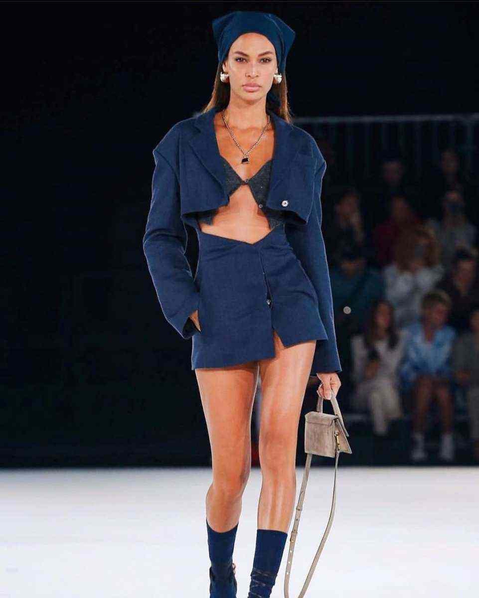 脚踏两条船？库兹马又搭上美女模特 这身材逆天了