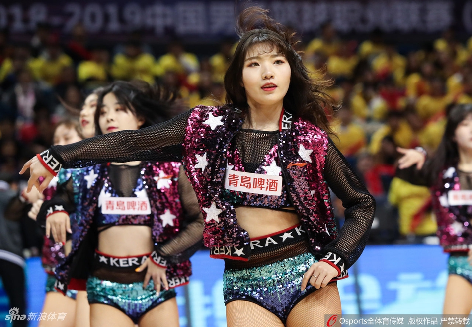 青春无敌！同曦篮球宝贝激情似火