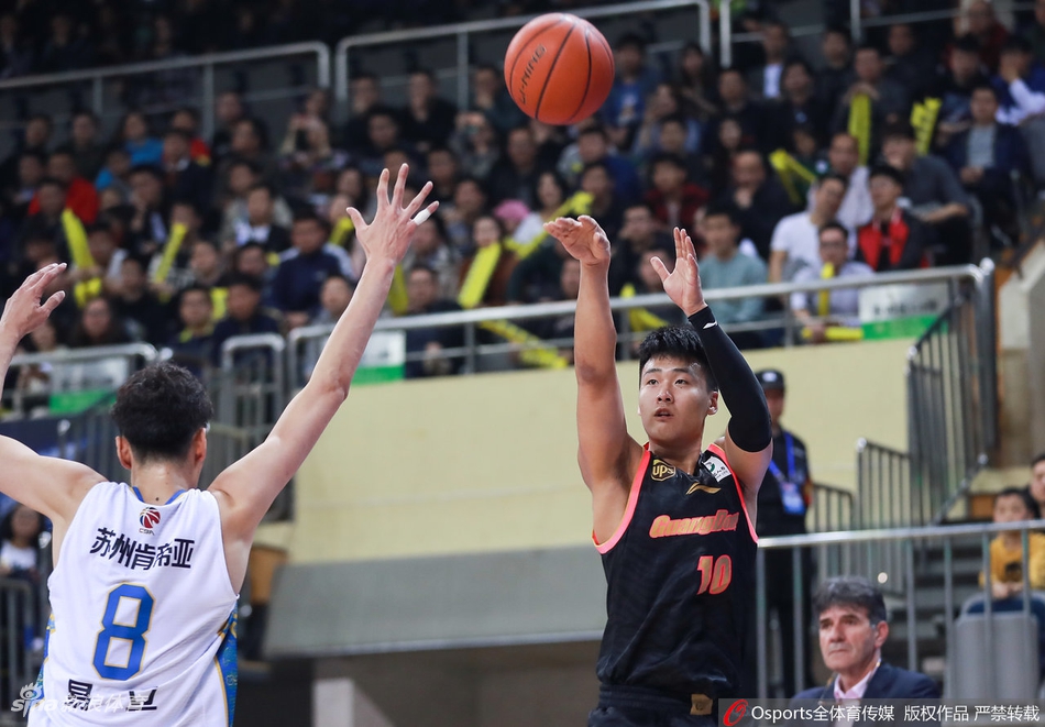 CBA1/4决赛：肯帝亚108-135广东