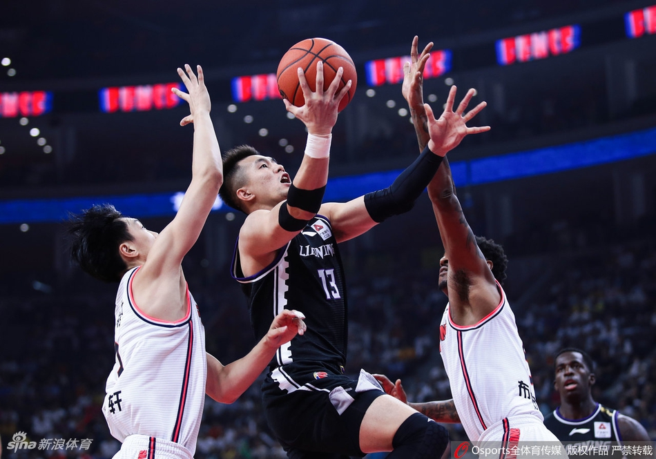 CBA第1轮:广东107-98辽宁