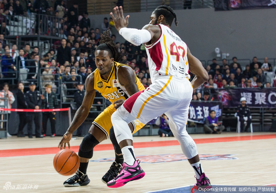 季后赛12进8:浙江vs广厦