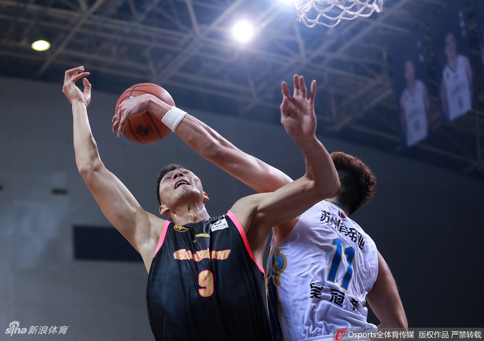 CBA1/4决赛：肯帝亚108-135广东