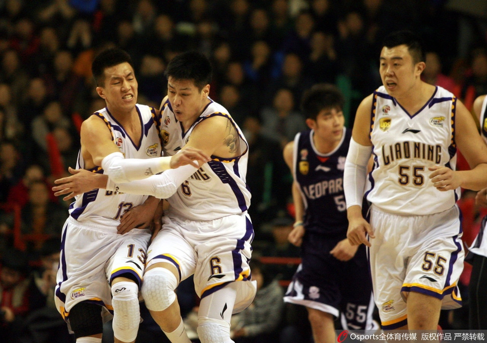 中国篮球另类七夕情人节:晓川小丁深情满满