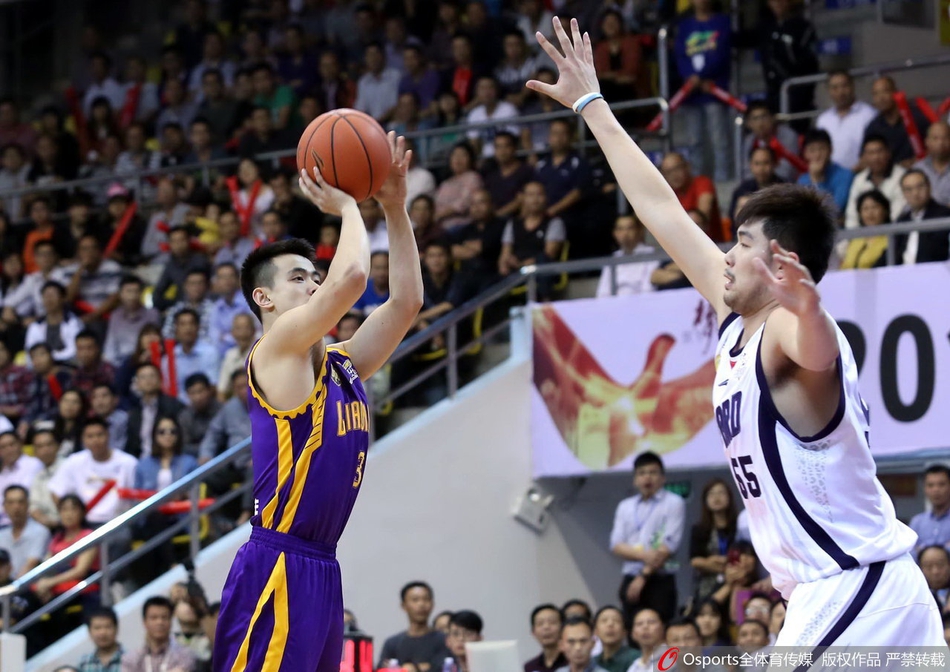 赵继伟完成续约 回顾辽篮3号生涯精彩瞬间