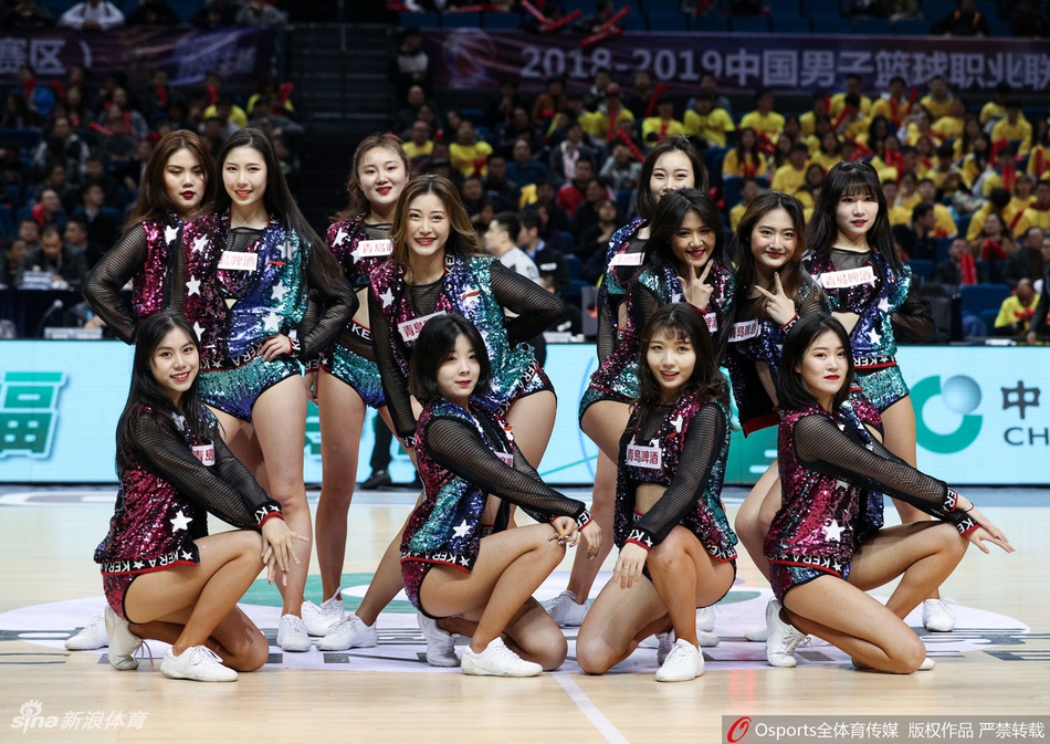 青春无敌！同曦篮球宝贝激情似火