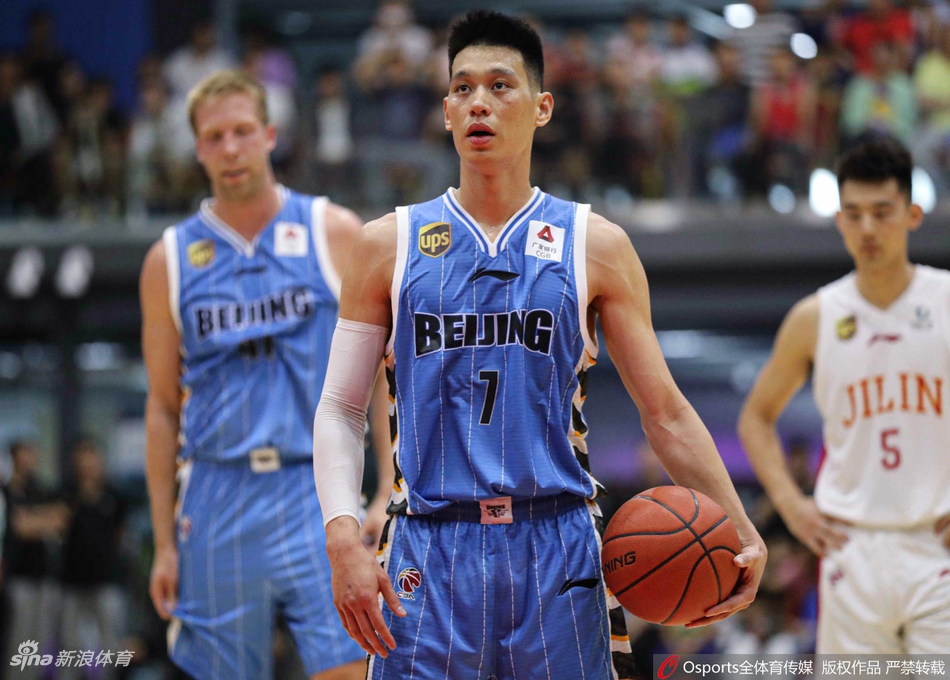 林书豪首秀砍下21分北京仍输球