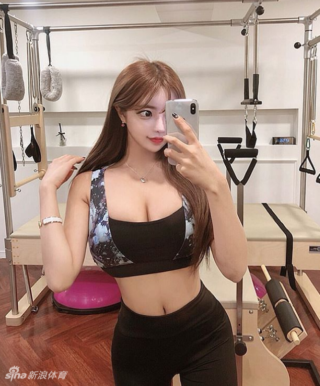 网红运动美女身材颜值爆表