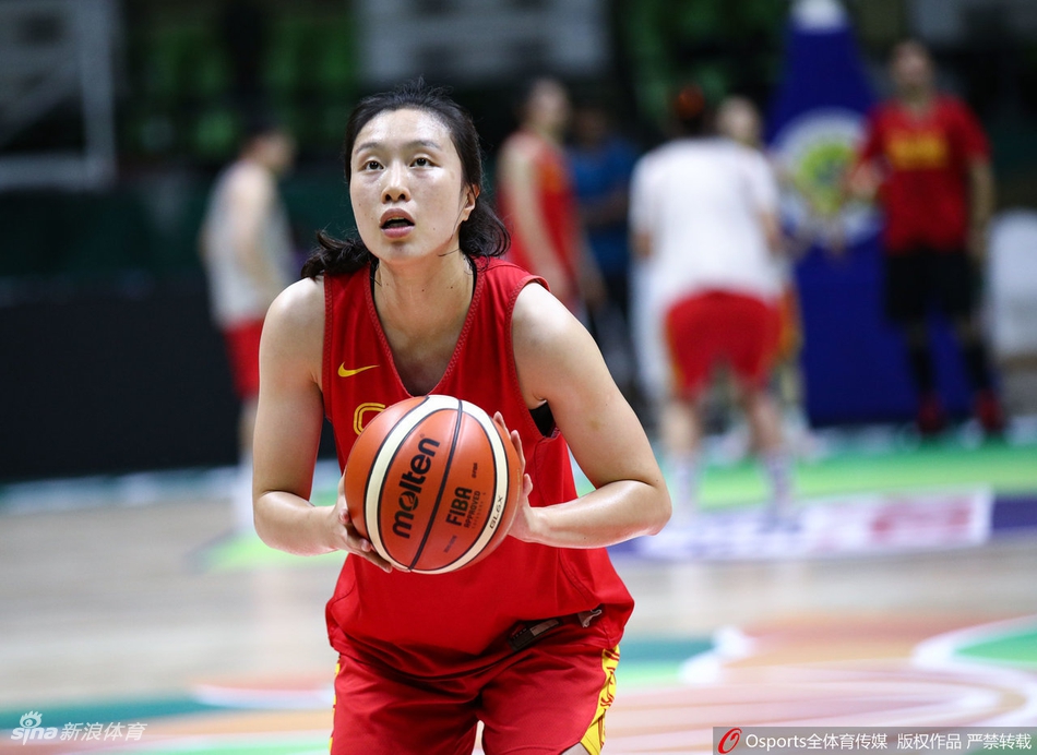 亚洲杯在即中国女篮积极备战