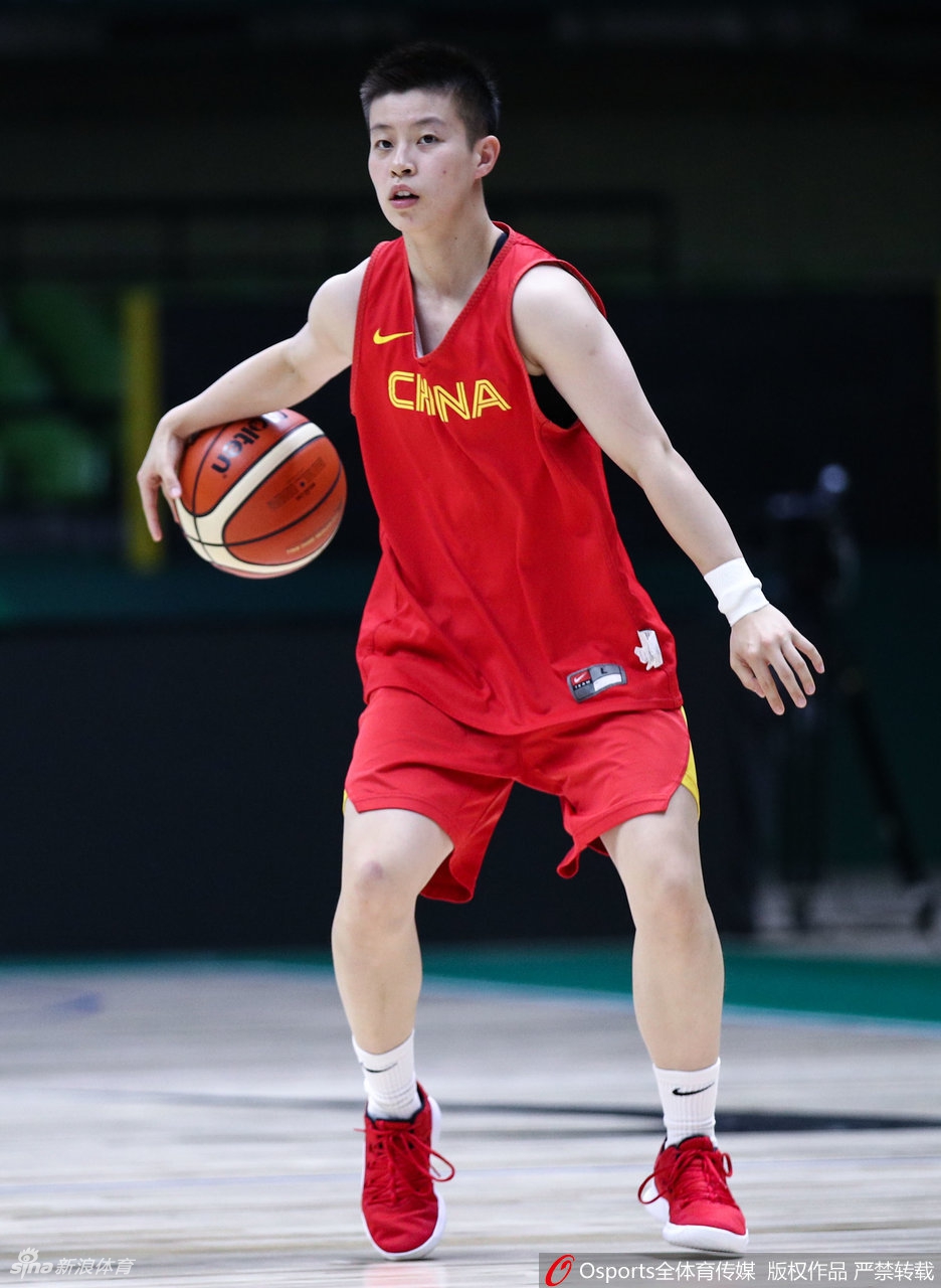 亚洲杯在即中国女篮积极备战