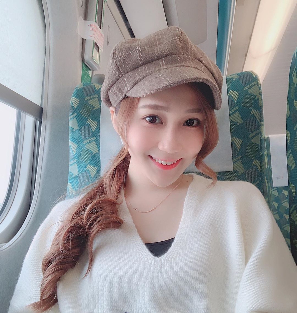 泳装美女完美身材 气质上佳还有大长腿