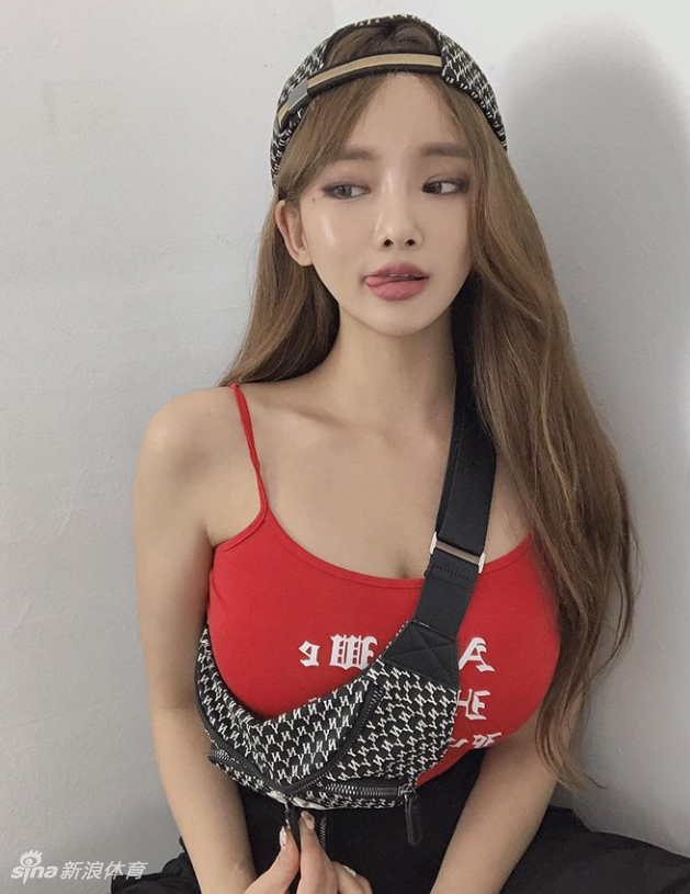 初恋的感觉！小姐姐颜值满分