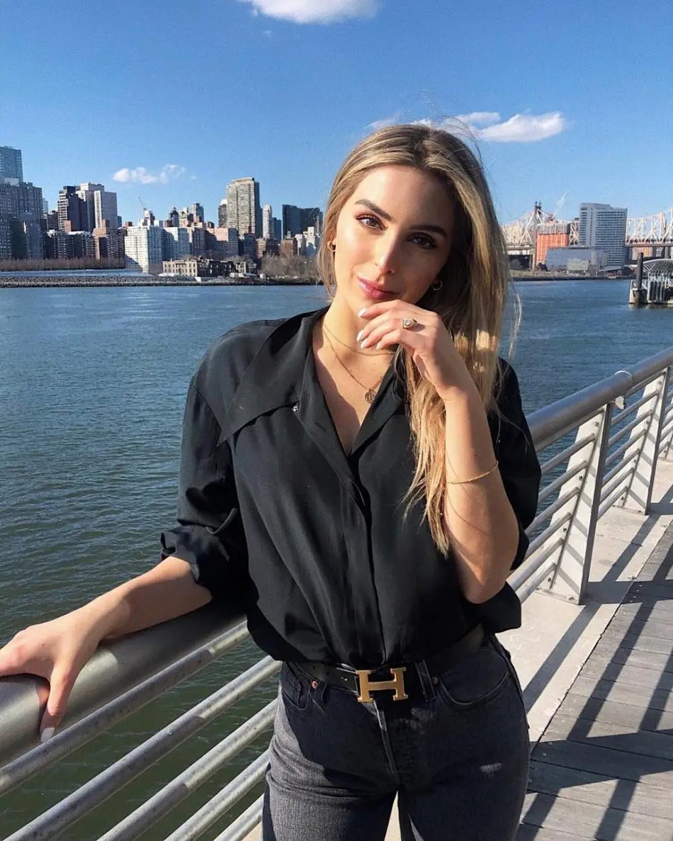 快船神射手坐拥绝美佳人！有这样的女友还想拿大合同？